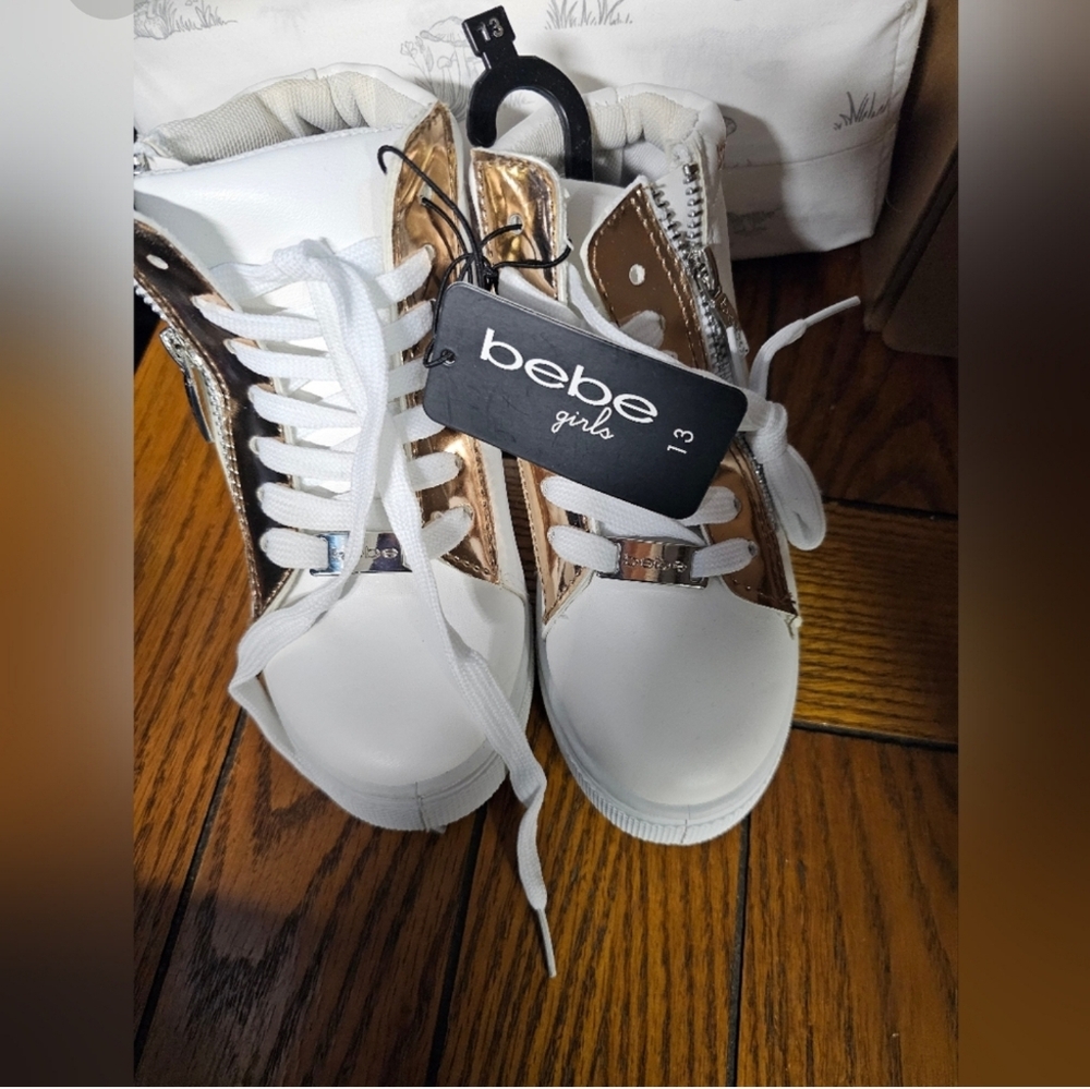 Bebe Youth shoes, Nwt